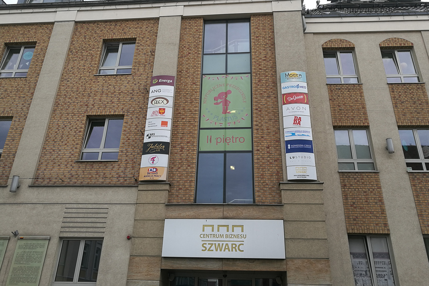 Centrum Biznesu Szwarc 03